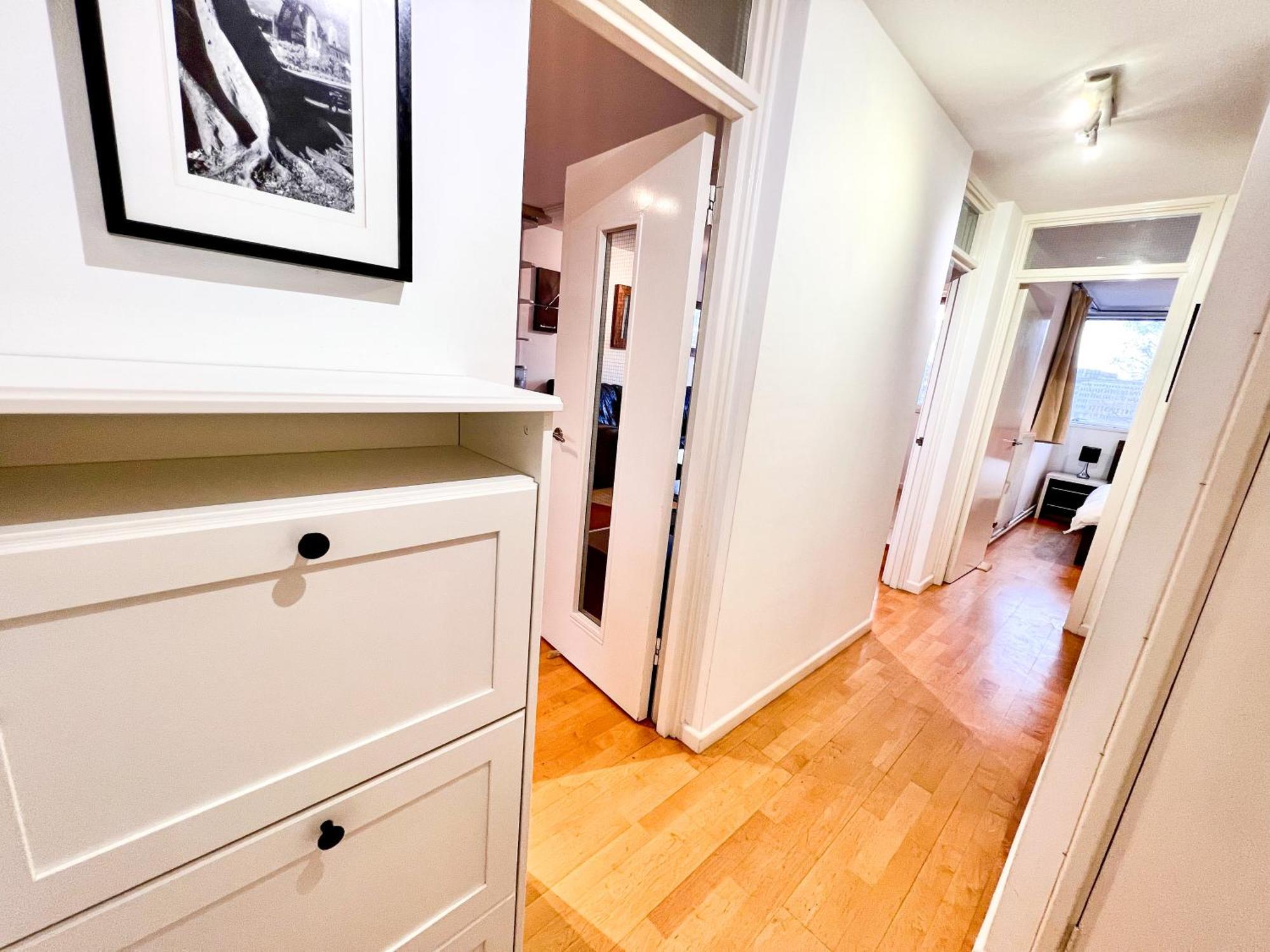 Great River Thames View Entire Apartment In The Most Central Лондон Екстер'єр фото